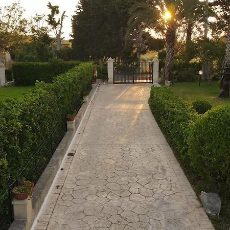 Villino Oasi Del Salento A Due Passi Dal Mare Salentomare Torre Dell'Orso Villa Melendugno Luaran gambar